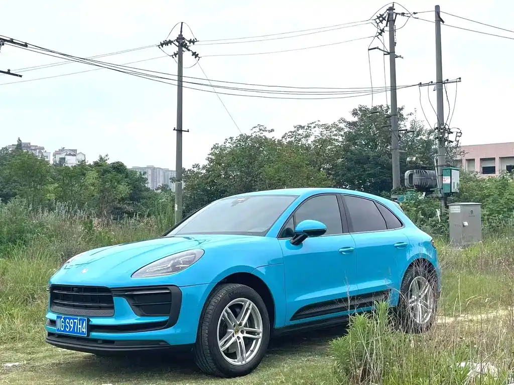 Porsche Macan 2023 — фото 1