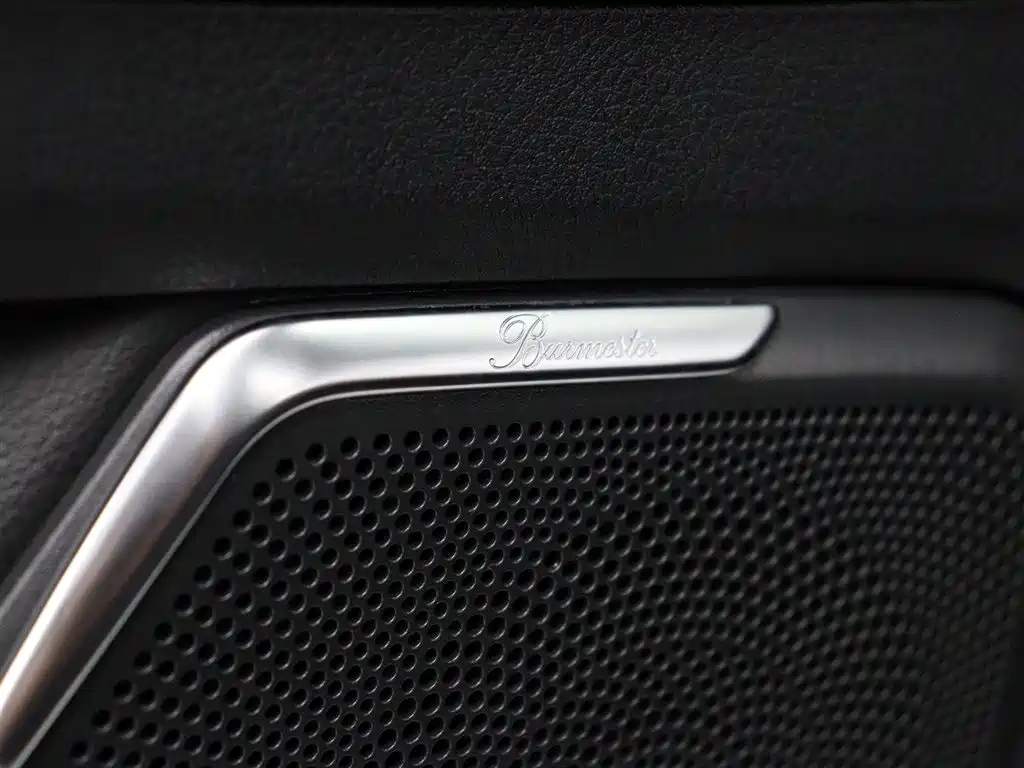 Mercedes-Benz V-Class 2022 — фото 6