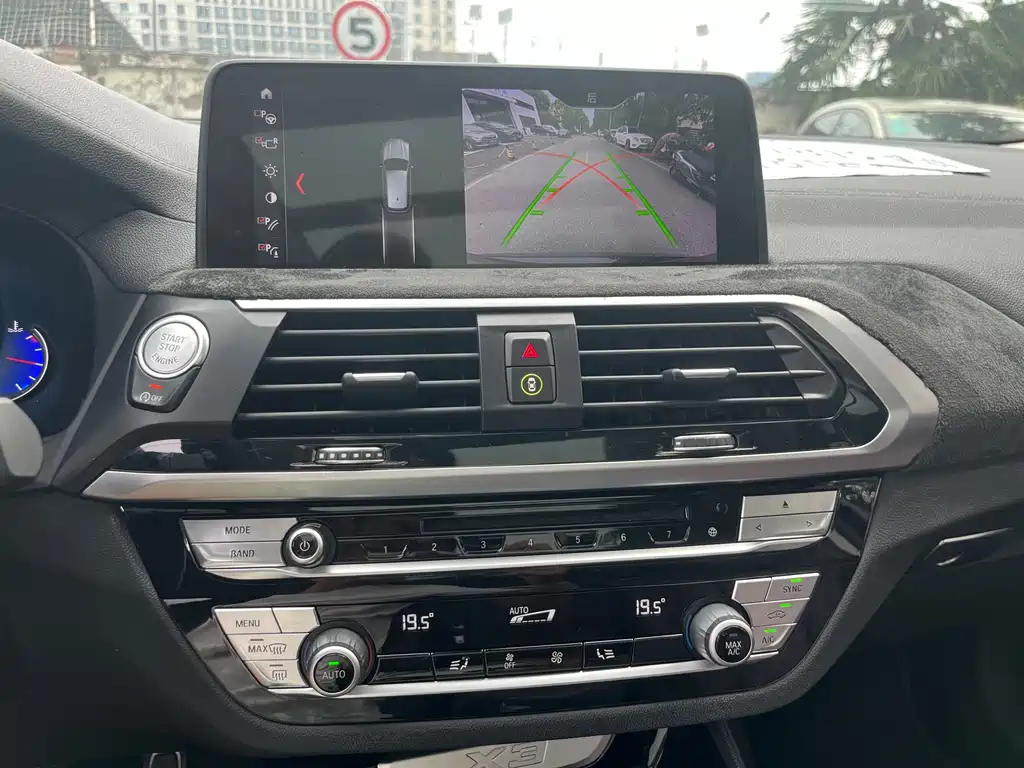 BMW X3 2018 — фото 19