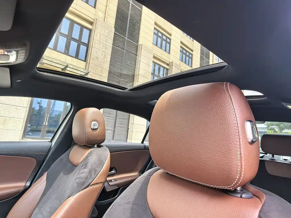 Mercedes-Benz A-Class 2021 — фото 17