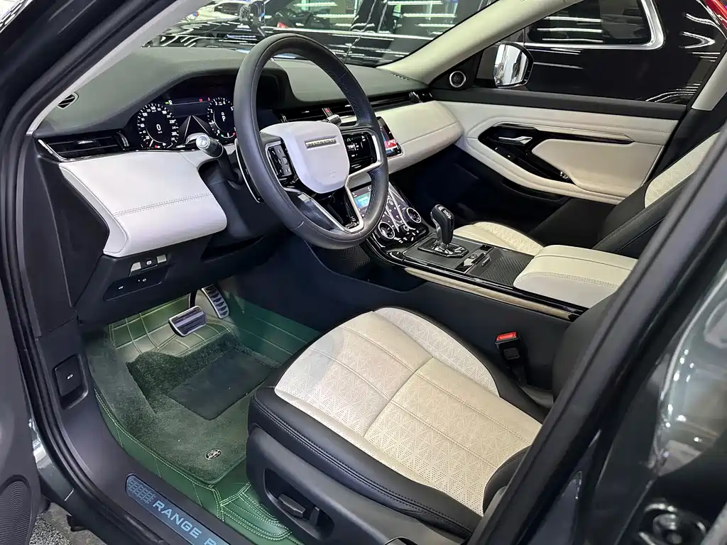 Land Rover Range Rover Evoque 2021 — фото 16