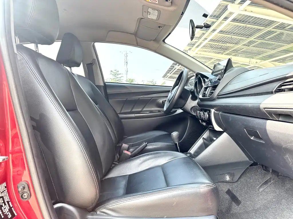 Toyota Yaris L 2020 — фото 14