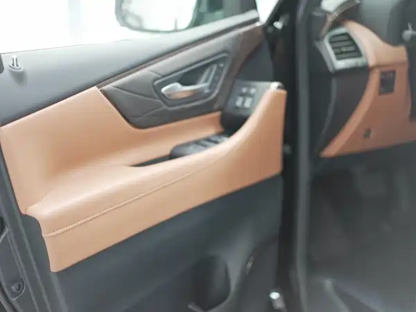 Toyota Alphard 2023