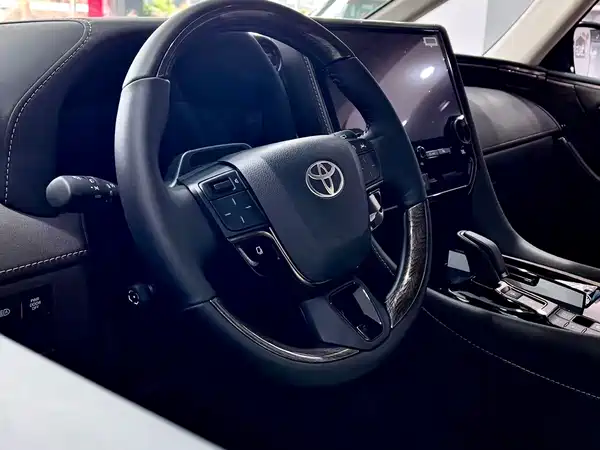 Toyota Alphard 2024