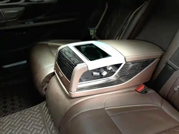 BMW 7 Series 2023