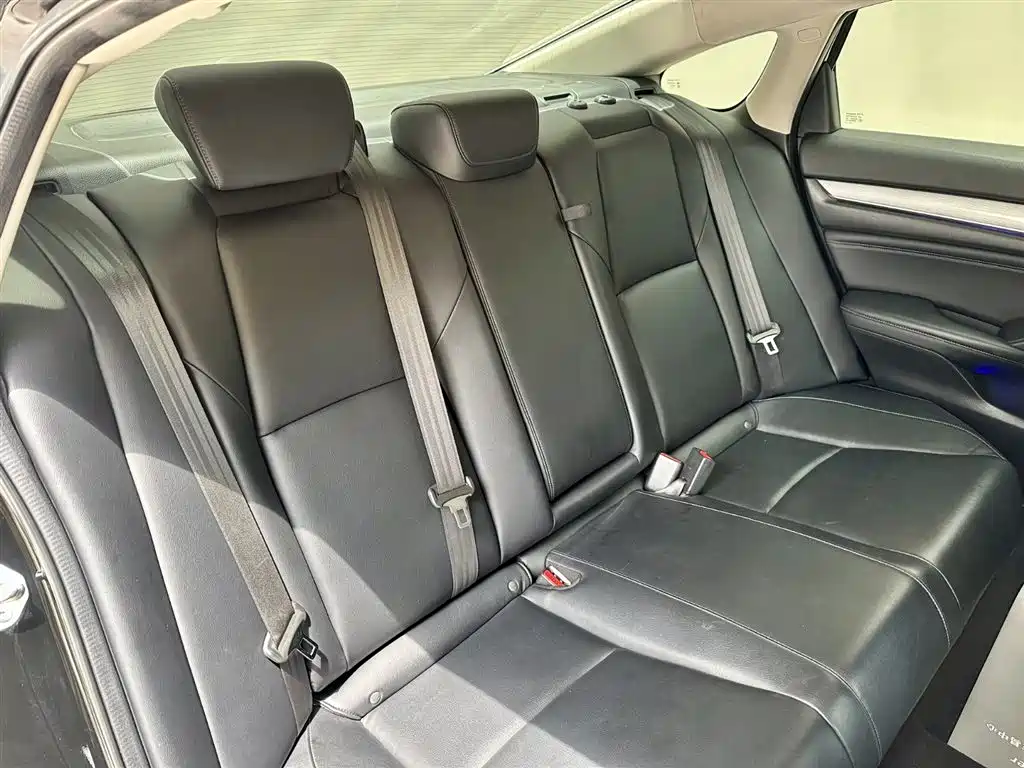 Honda Accord 2020 — фото 8