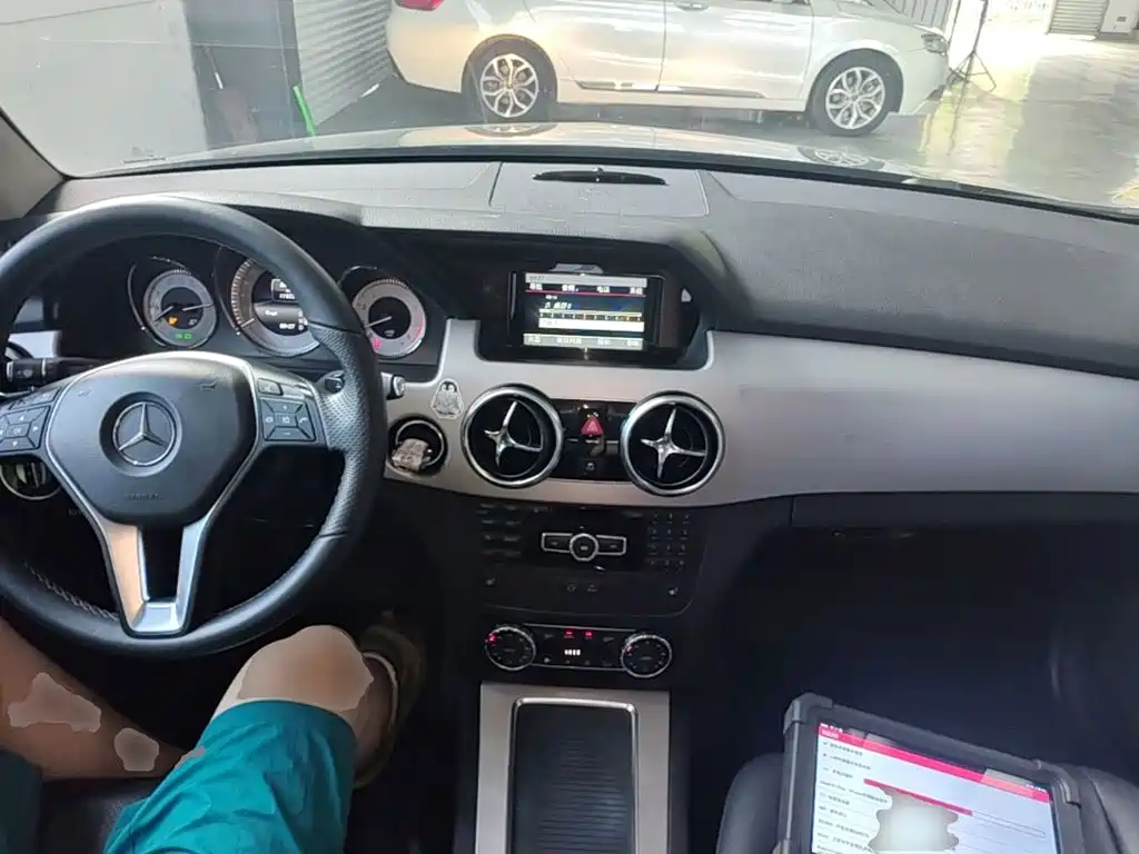 Mercedes-Benz GLK-Class 2015 — фото 10