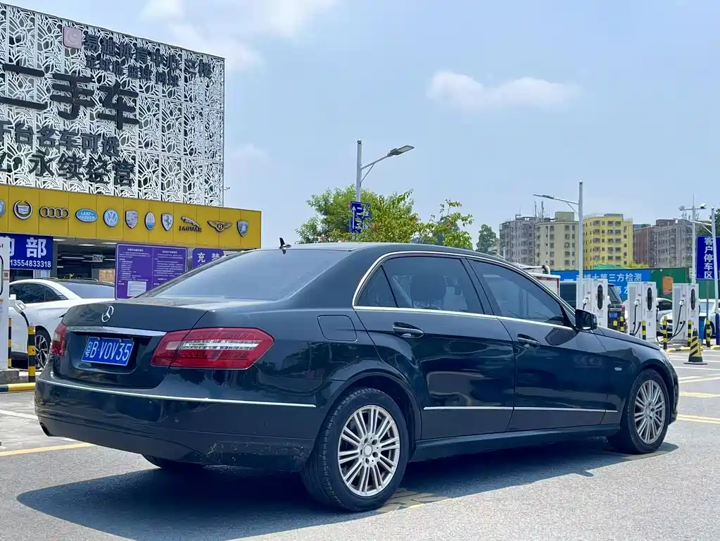 Mercedes-Benz E-Class 2012