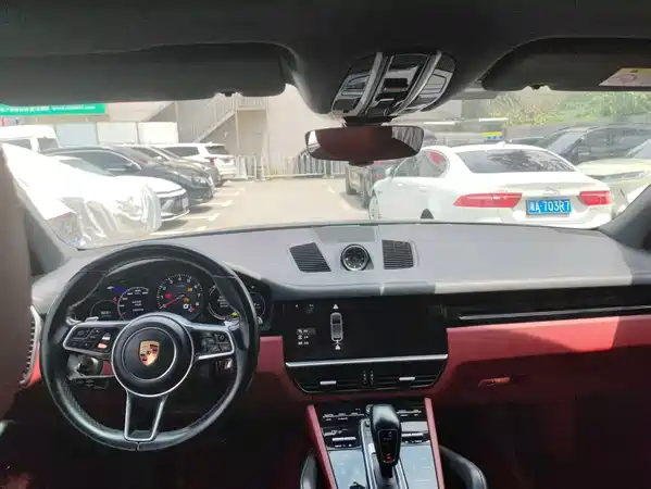 Porsche Cayenne 2020