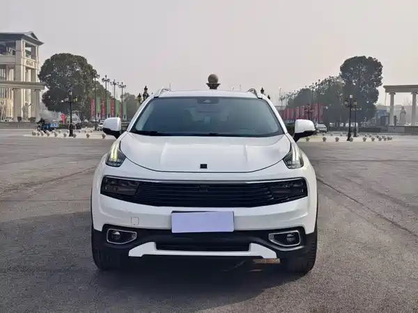 Lynk & Co 01 2019