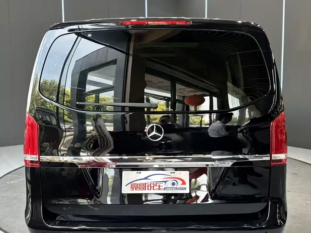 Mercedes-Benz V-Class 2017 — фото 7