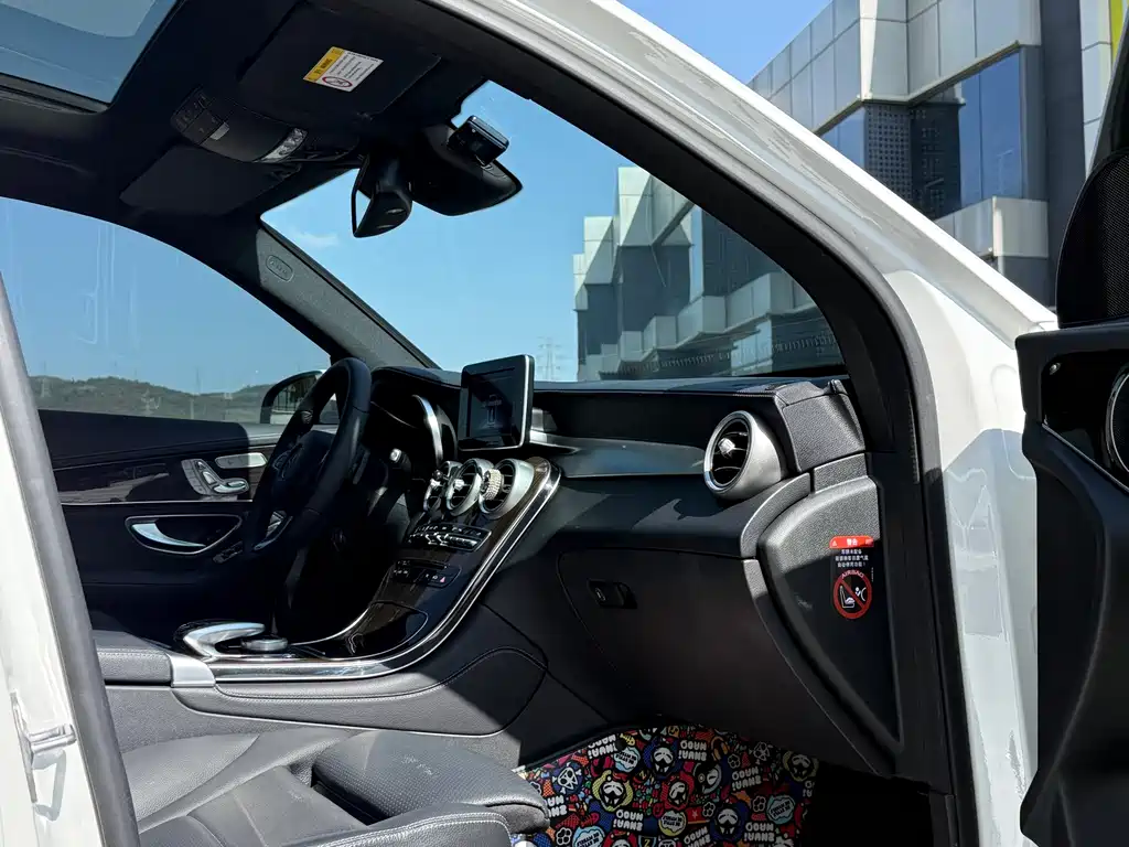 Mercedes-Benz GLC 2019 — фото 15