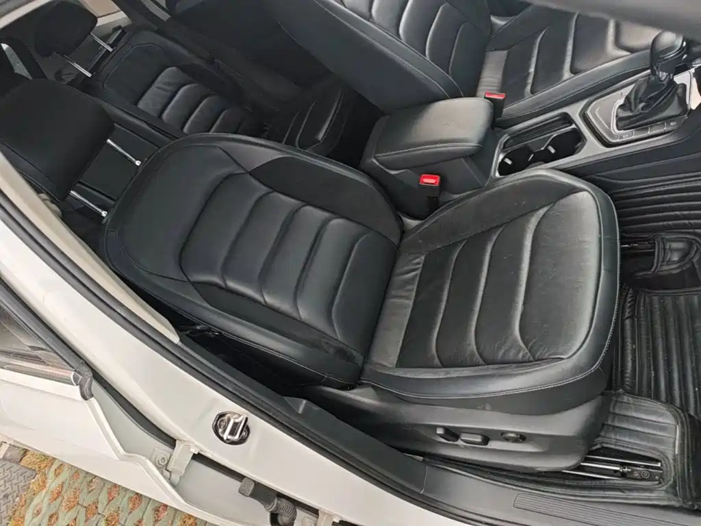 Volkswagen Tiguan L 2018 — фото 25