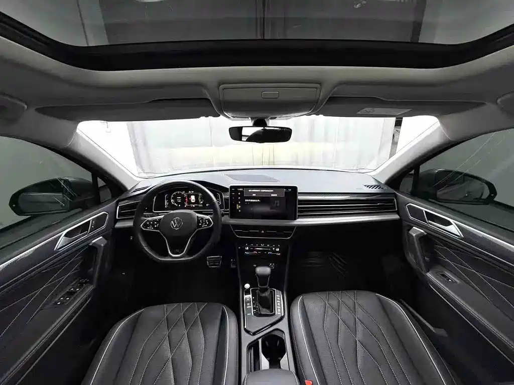 Volkswagen Tiguan L 2022