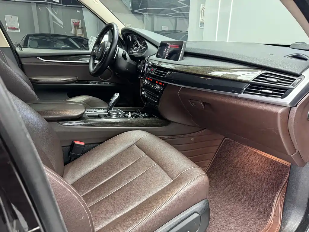 BMW X5 2015 — фото 12