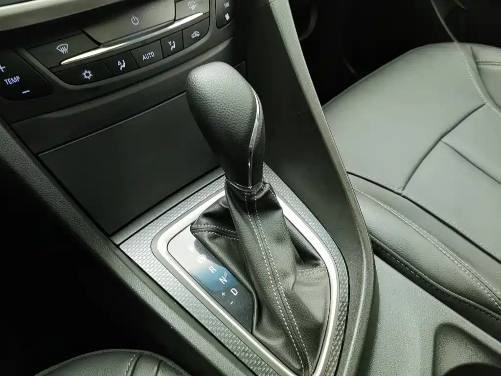 Buick Excelle 2019 — фото 13
