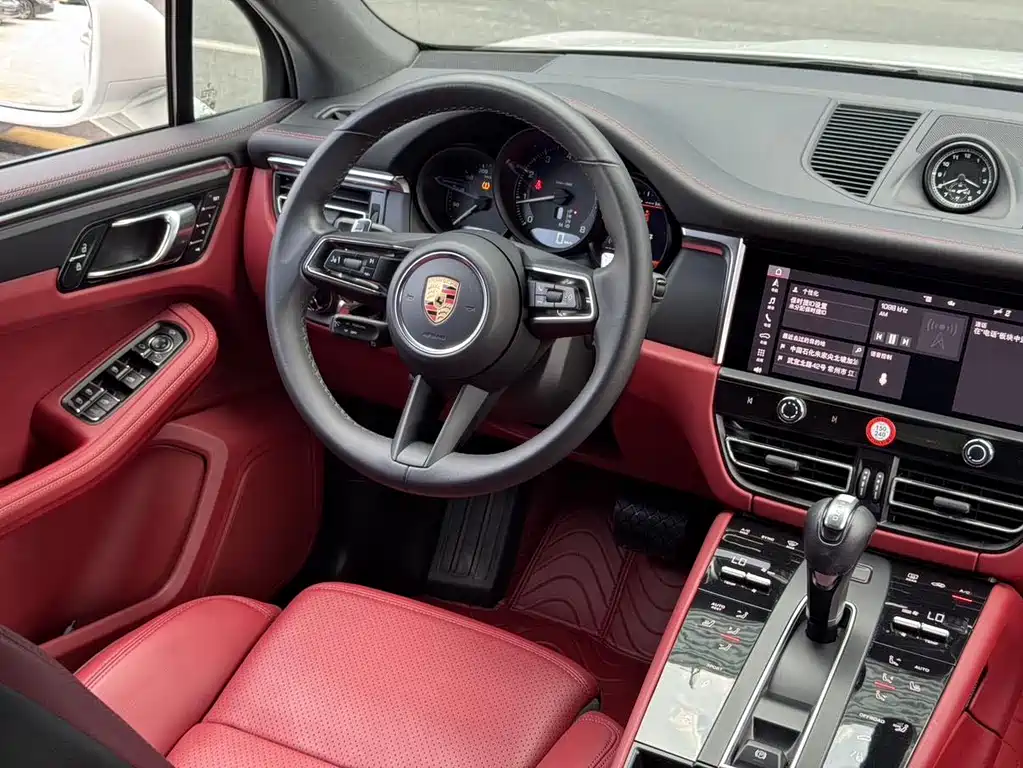 Porsche Macan 2023 — фото 14