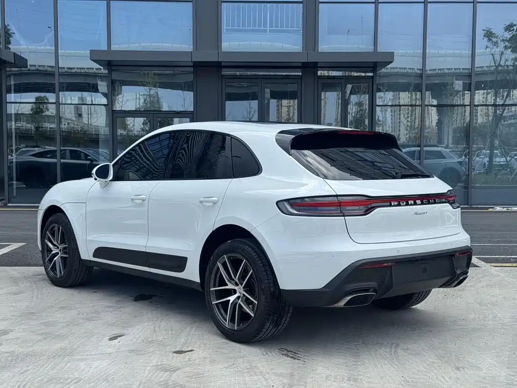 Porsche Macan 2023 — фото 4