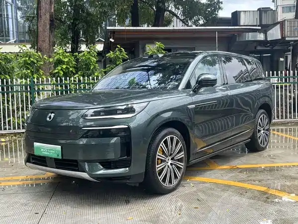 Denza N8L 2025