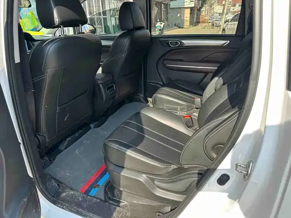 GAC Trumpchi M6 2023