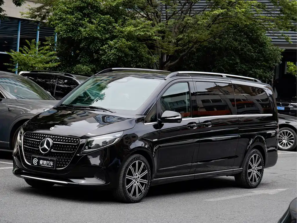 Mercedes-Benz V-Class 2024