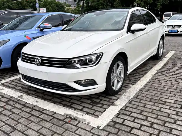 Volkswagen Lamando 2015