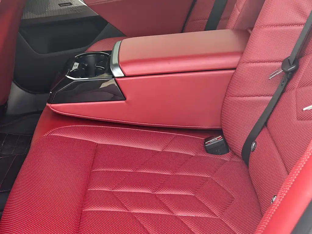 BMW 5 Series 2024