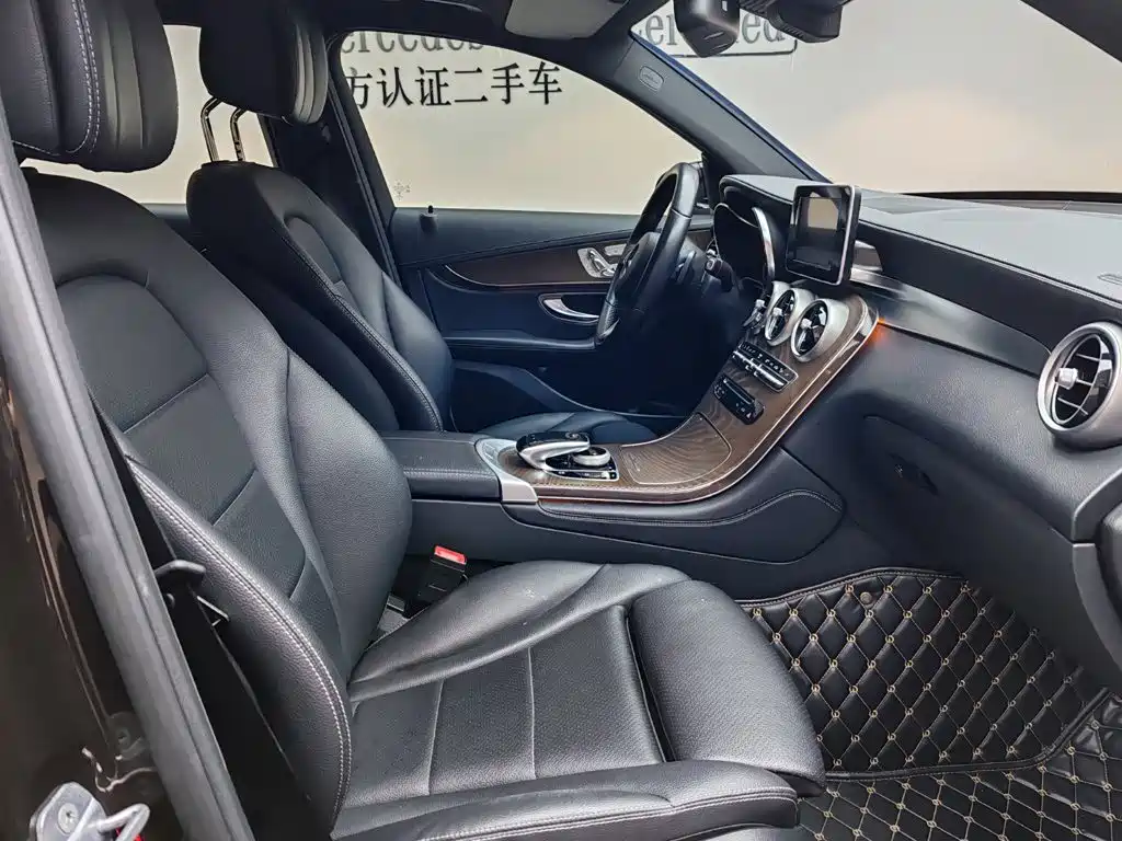 Mercedes-Benz GLC 2019 — фото 10