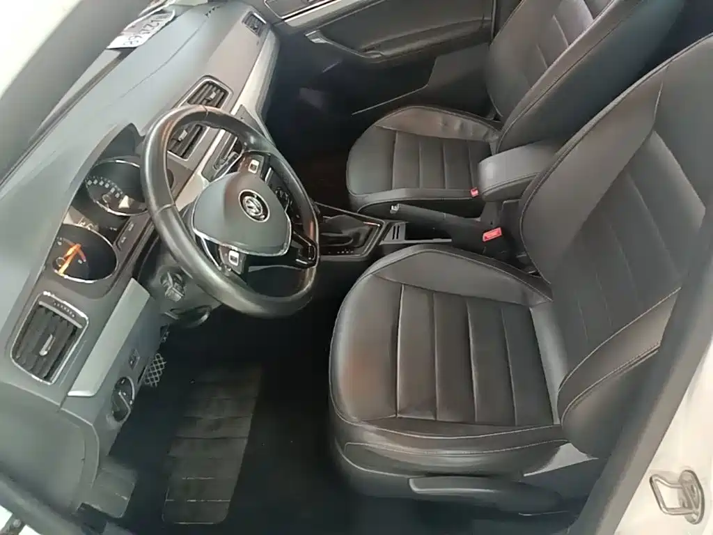 Volkswagen Gran Lavida 2017 — фото 15
