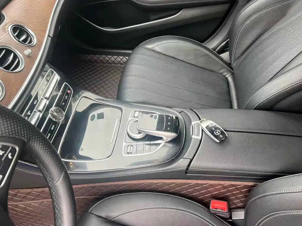 Mercedes-Benz E-Class 2017 — фото 11