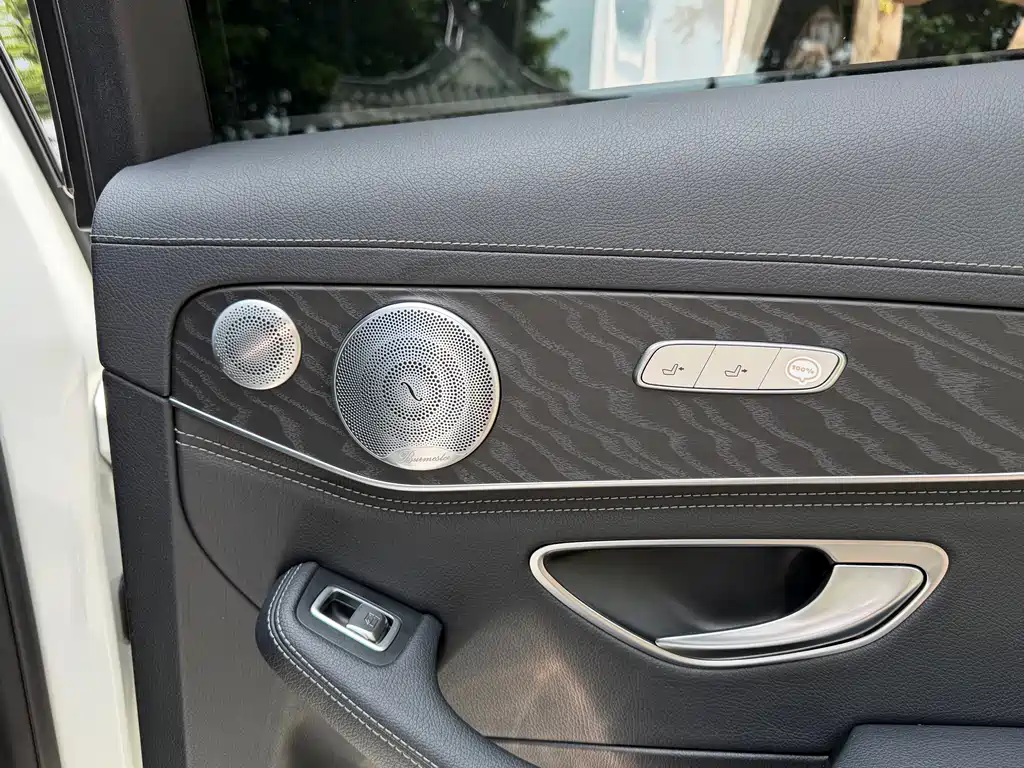 Mercedes-Benz C-Class 2018 — фото 12