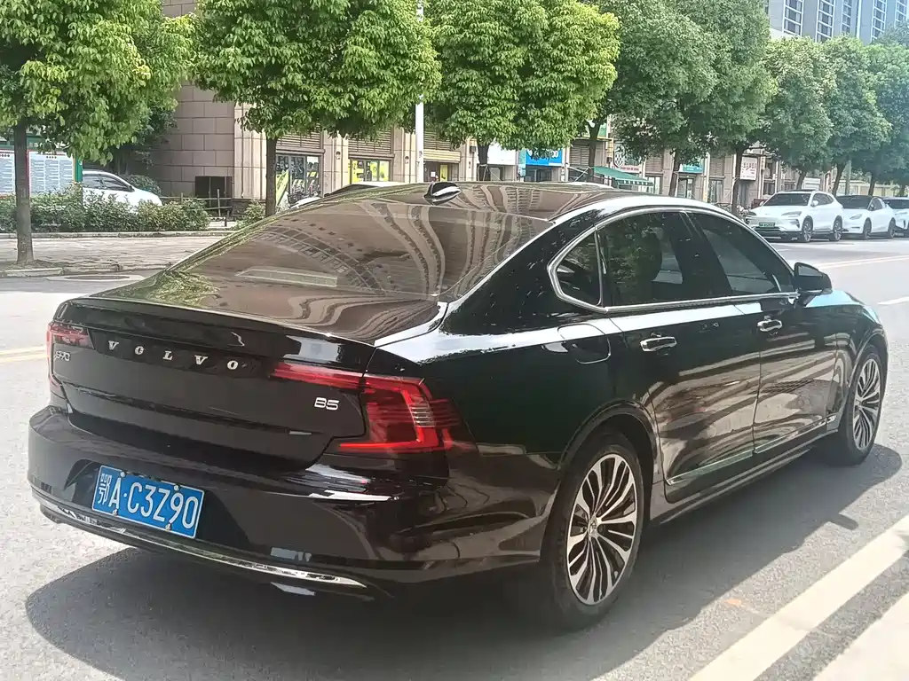 Volvo S90 2022 — фото 9