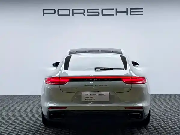 Porsche Panamera 2019