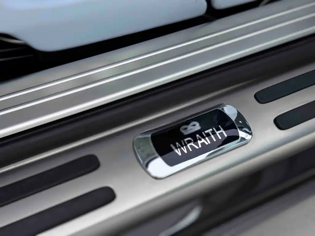Rolls-Royce Wraith 2015 — фото 13