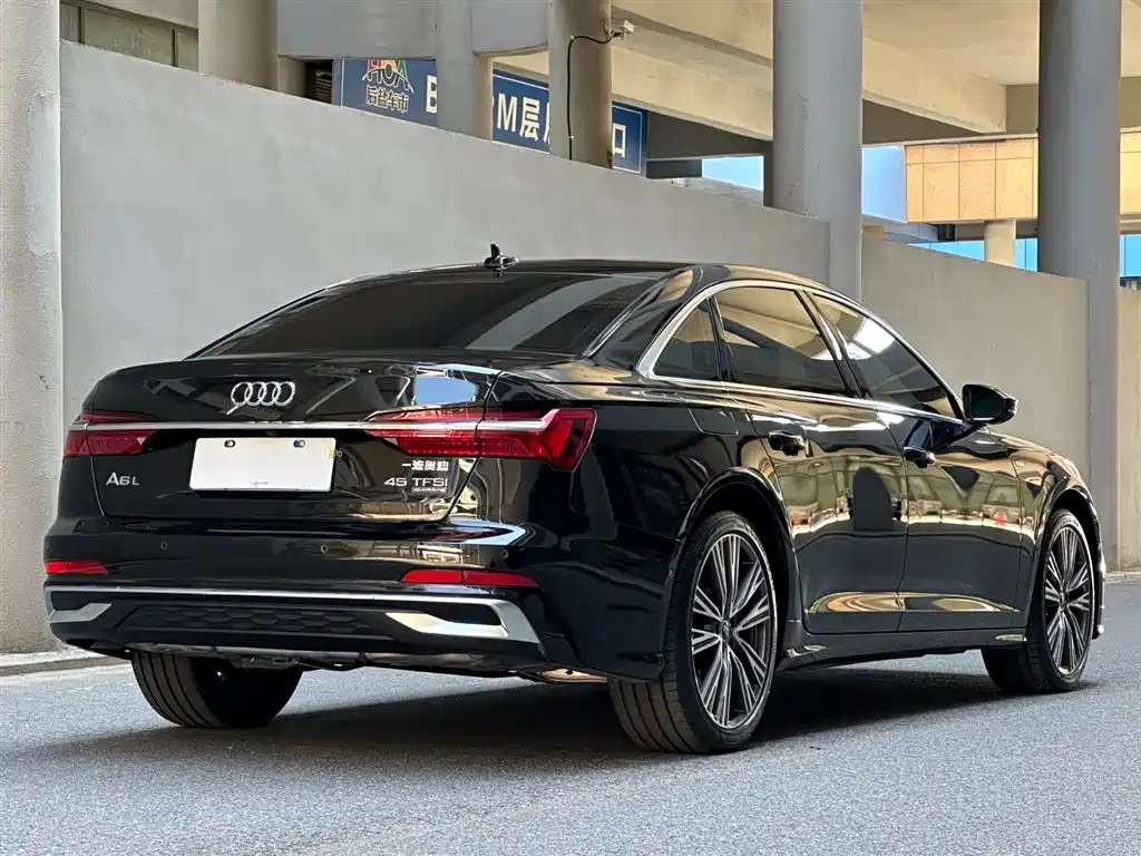 Audi A6L 2025 — фото 5