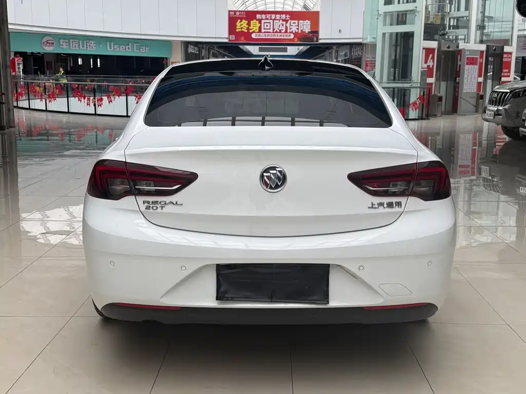Buick Regal 2020 — фото 18
