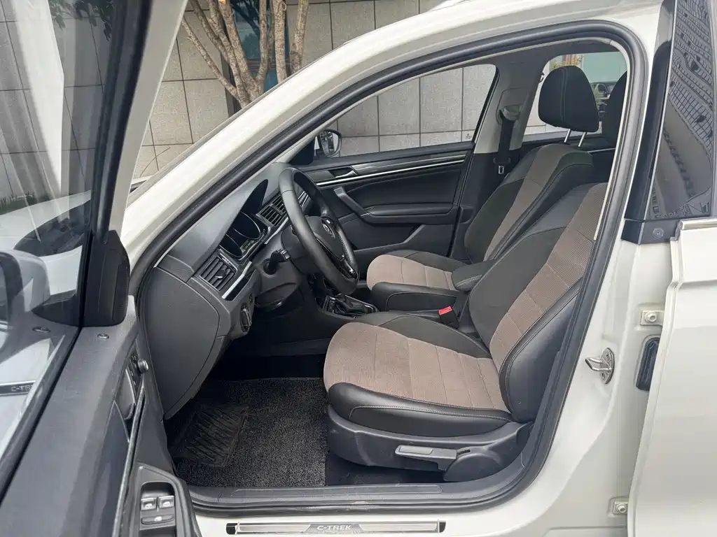 Volkswagen C-Trek 2017 — фото 10