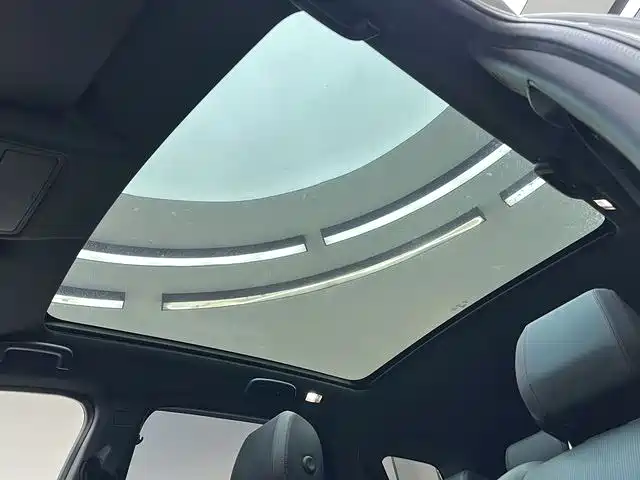 Land Rover Discovery Sport 2021 — фото 11