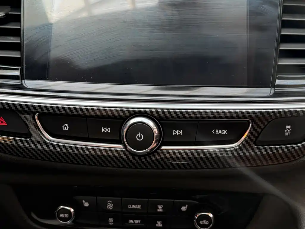 Buick Regal 2020 — фото 15