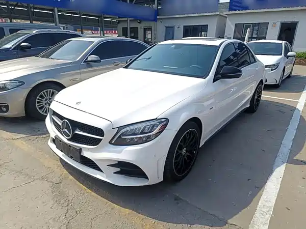 Mercedes-Benz C-Class 2021