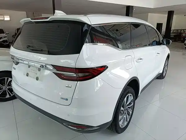 Geely Jiaji 2020