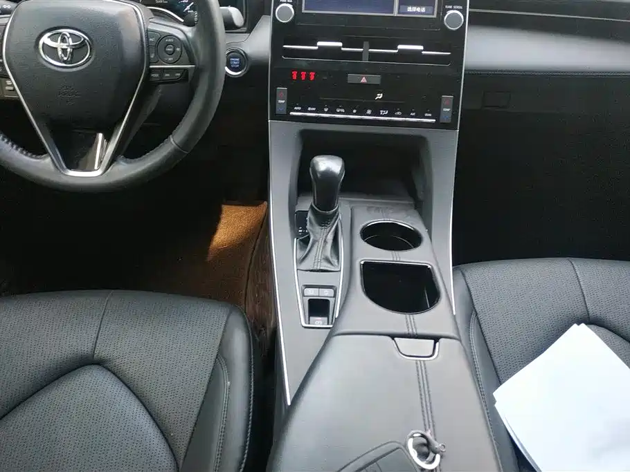 Toyota Avalon 2020 — фото 16