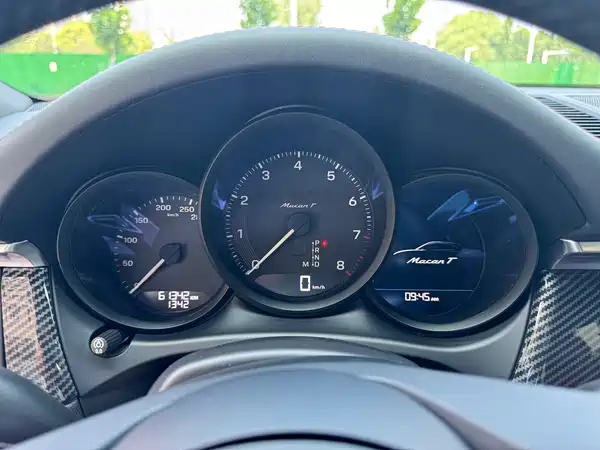 Porsche Macan 2022
