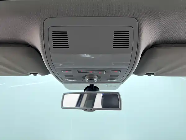Volkswagen Touareg 2013