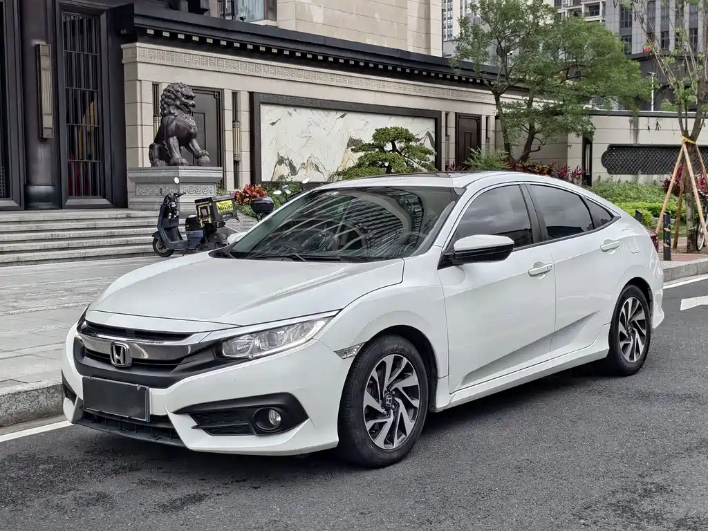 Honda Civic 2017 — фото 1