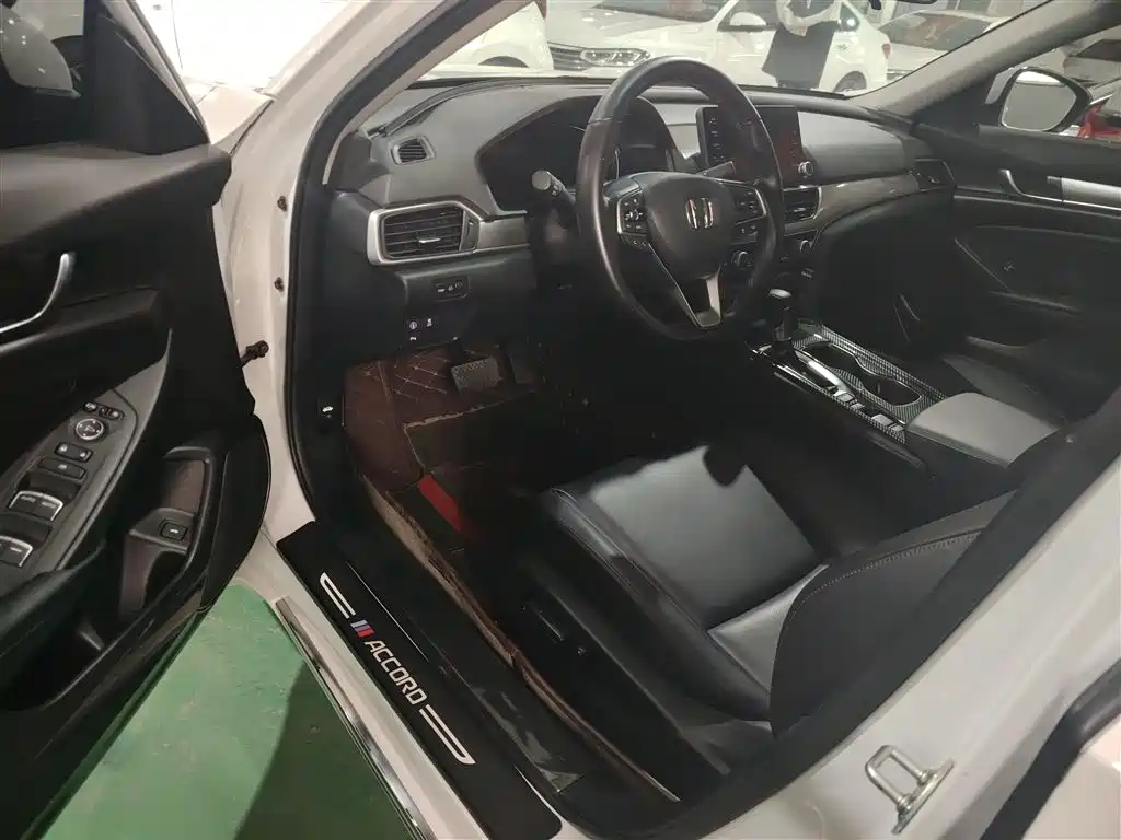 Honda Accord 2021 — фото 13