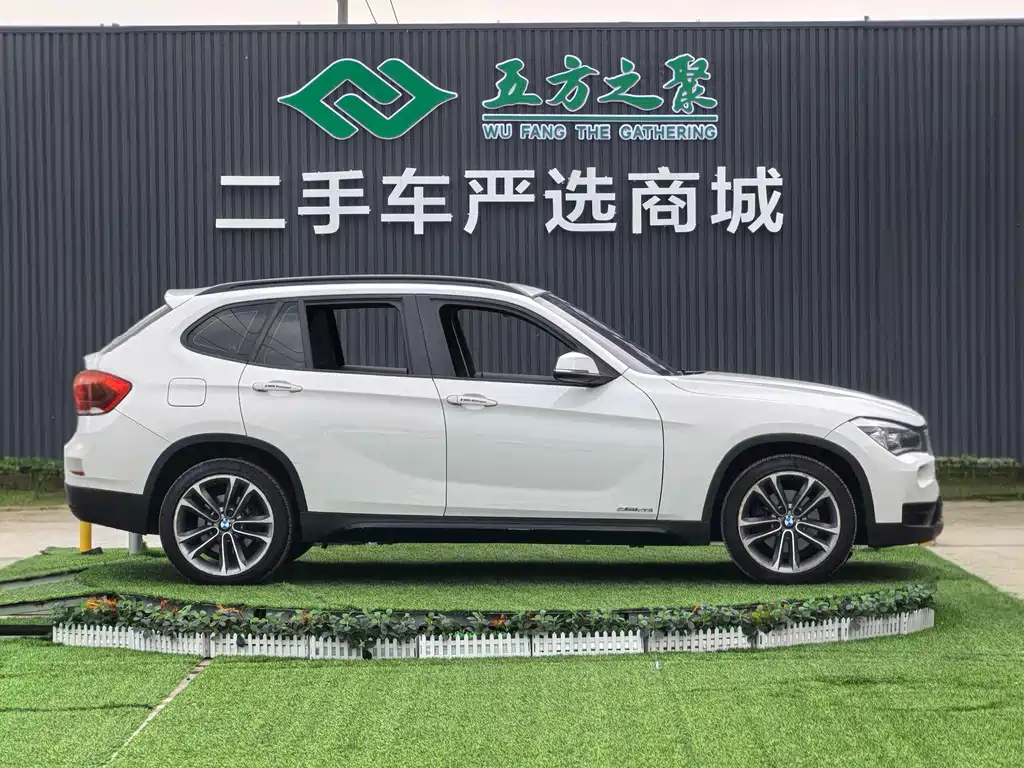 BMW X1 2014 — фото 19