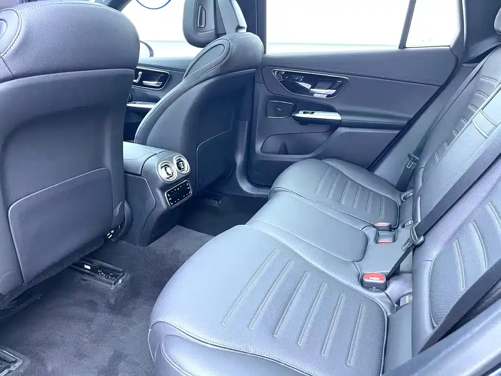 Mercedes-Benz GLC 2024
