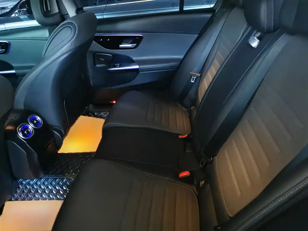 Mercedes-Benz C-Class 2022 — фото 15
