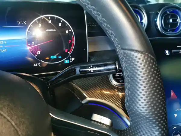 Mercedes-Benz C-Class 2022